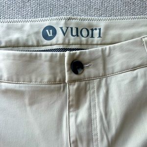 Men’s Vuori Meta Shorts - Birch color new 38